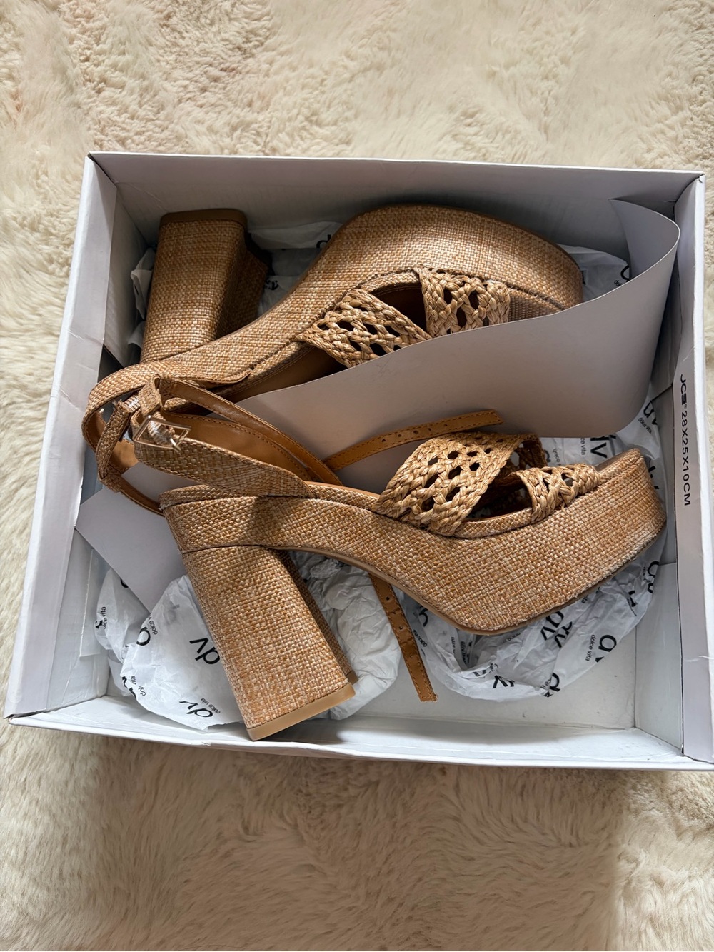 Dolce Vita Tan Braided Platform Wedge Sandals size7 4 1/4 hell and 1.5 plataform - Picture 9 of 10